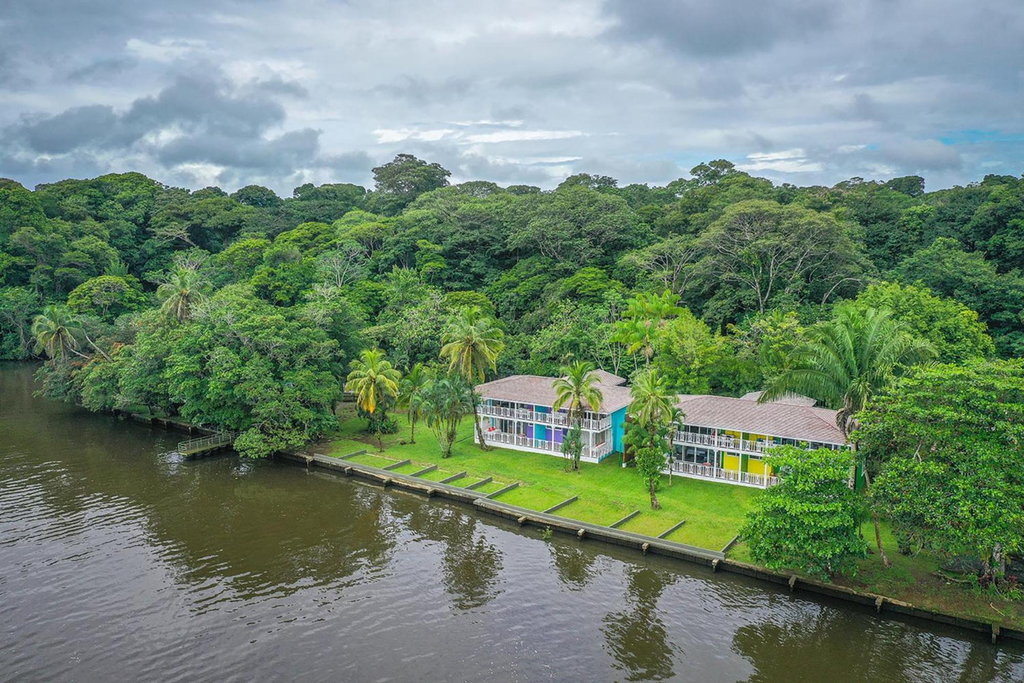 Tortuga Lodge & Gardens By Boeena ตอร์ตูเกโร ภายนอก รูปภาพ